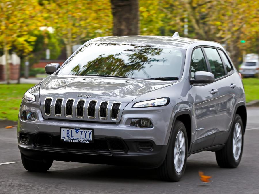  Jeep Cherokee Sport 2014 года  (AU) (фото 9 из 13)